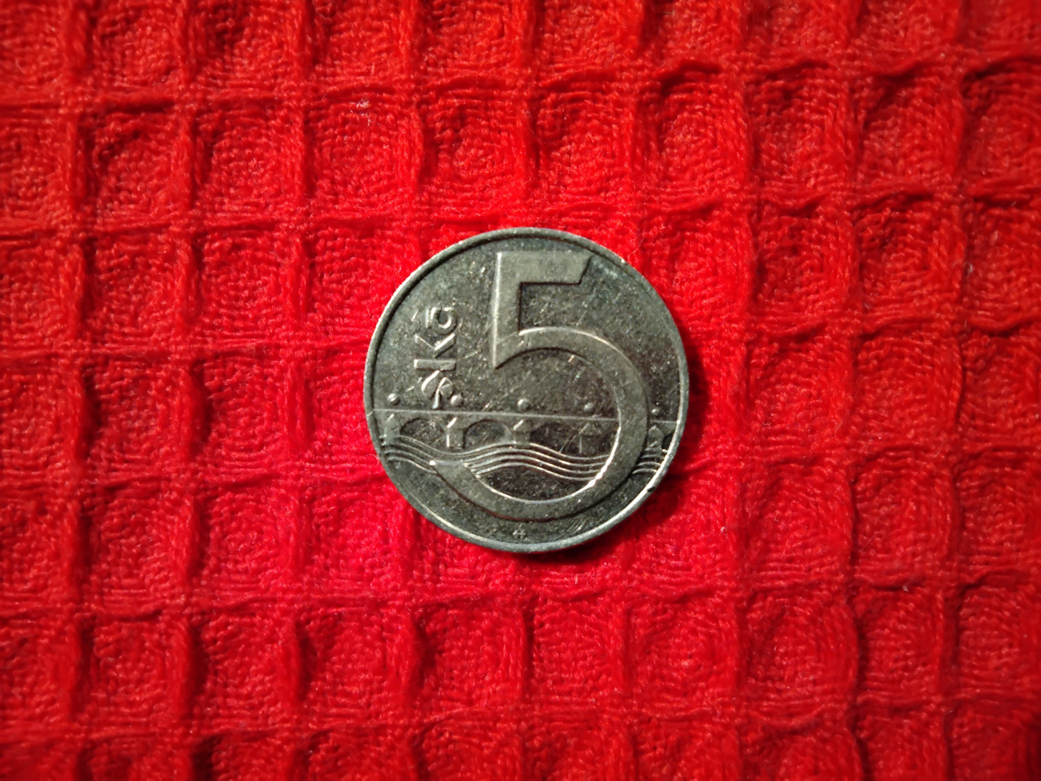 5 кронов в рублях. Монеты Чехии 5. Монета чешская Республика 10 КС 1993. Монеты Чехия 2 кроны 1995. Чешские монеты 30х годов.