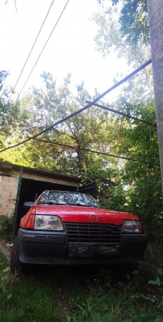 prodam-opel-kadet-big-1