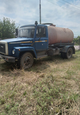 assenizator-srocno-prodam-big-1