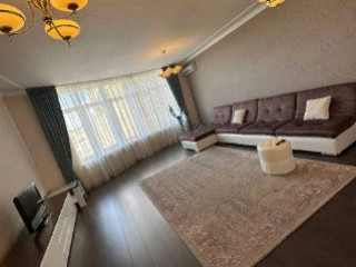 Меня зовут Кирилл и я продам ШОК квартиру за 15 000 000 руб