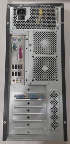 sistemnyi-blok-xeon4gb320gb512mb-big-1
