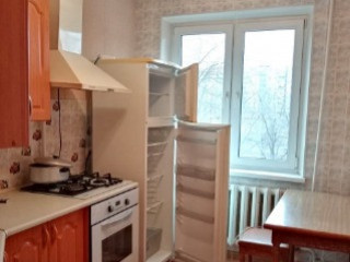 Продажа хорошей 2-комнатной квартиры. 6этаж/9. г.Донецк, Пролетарский район. "BeerStown"