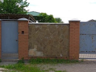 Продам добротный дом 377 кв.м., сауна, бассейн, 10 соток.