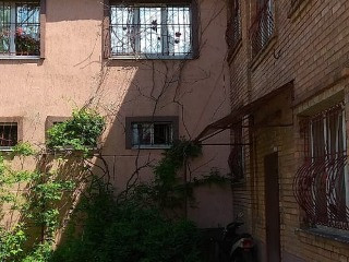 Продам добротный дом 377 кв.м., сауна, бассейн, 10 соток.