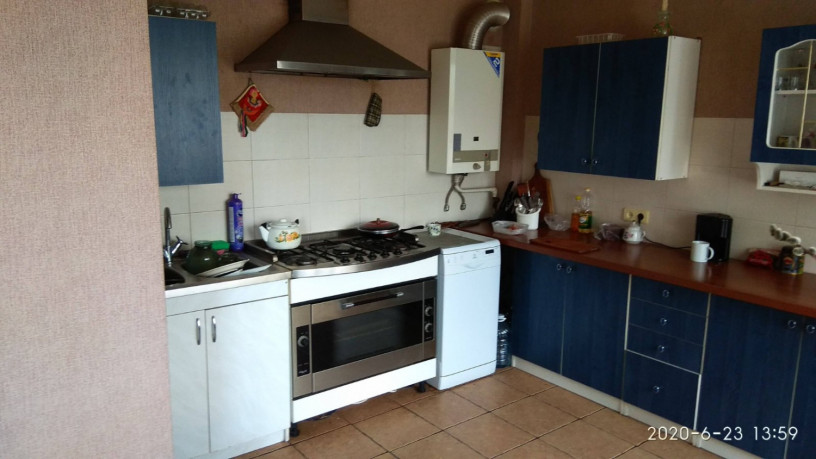 prodam-dobrotnyi-dom-377-kvm-sauna-bassein-10-sotok-big-7
