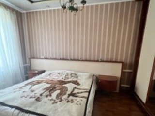 Продажа дома в центре Луганска, район ТЦ Аврора