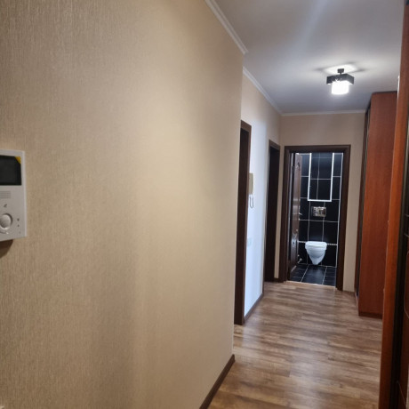 prodam-3k-kvartiru-v-centre-v-novostroikes-ao-59et-big-3