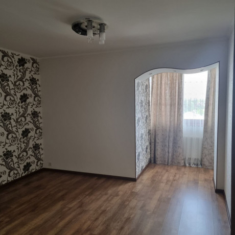 prodam-3k-kvartiru-v-centre-v-novostroikes-ao-59et-big-1