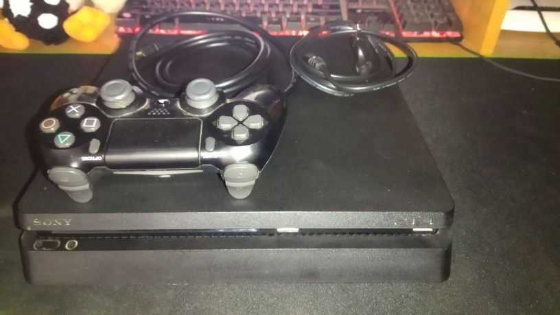 ps4-slim-500gb-big-0