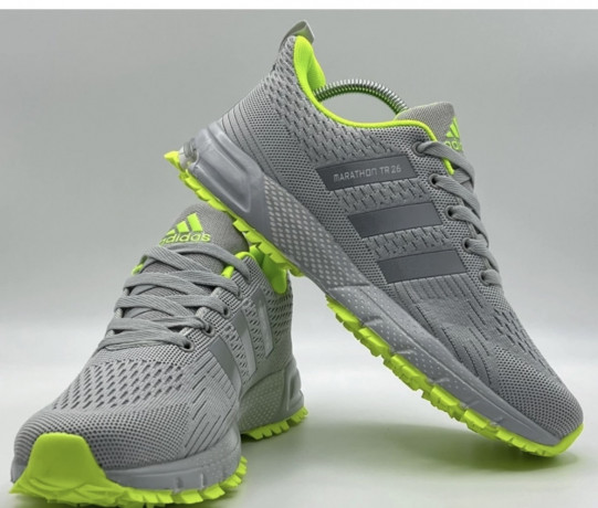 muzskie-krossovki-adidas-big-0