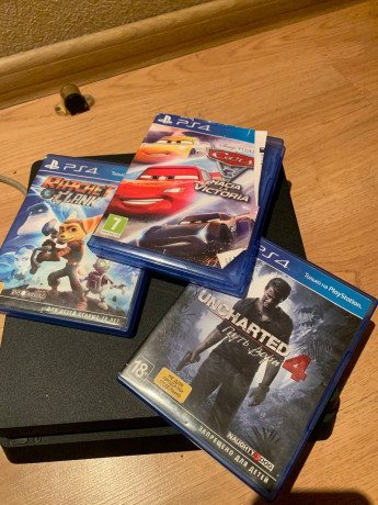 playstation-4-slim-1tb-big-1