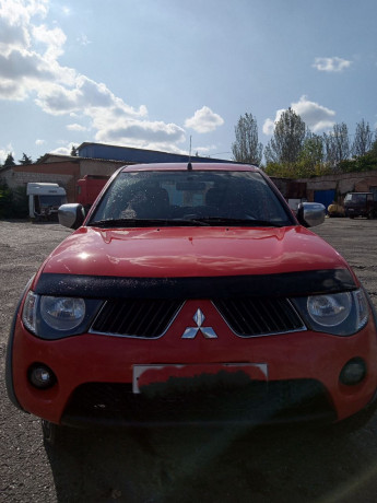 prodam-pikap-mitsubishi-l200-2007g-v-otlicnom-sostoyanii-bez-vlozenii-big-0
