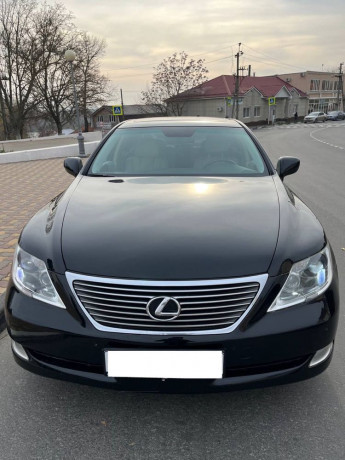 prodam-lexus-ls-460-big-1