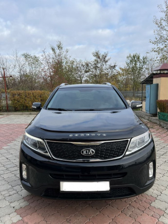 prodam-kia-sorento-awd-big-4