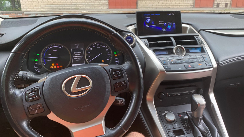 lexus-nx-300h-gibrid-ne-gruzin-ne-ssa-italiya-polnyi-privod-big-3