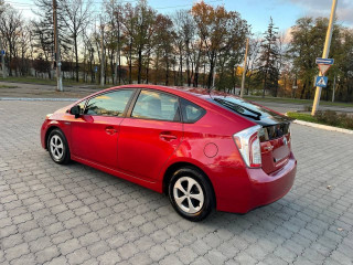 Toyota Prius 2012г.в.