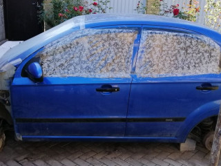 Продам одним лотом две chevrolet aveo