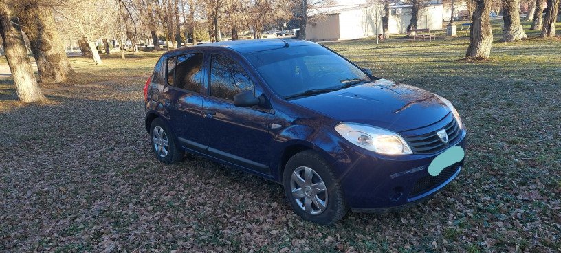 prodam-renault-sandero-2009g-v-otlicnom-sostoyanii-big-0