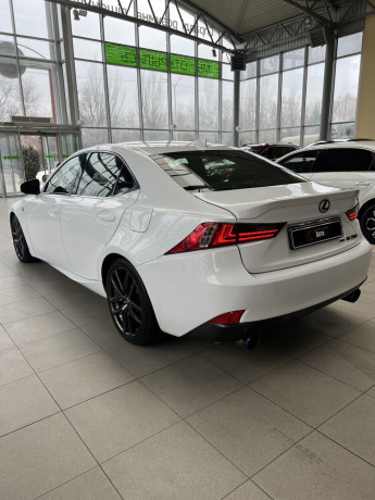 lexus-is-250-f-sport-4awd-big-4