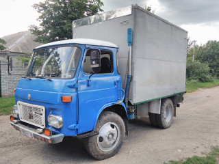 Продам грузовик 3х тонник