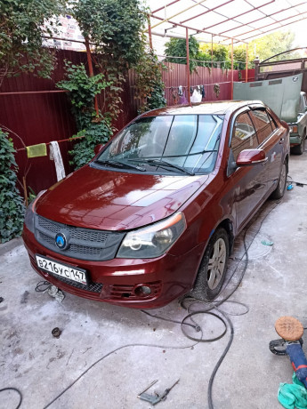 prodam-geely-gc6-2014-big-0