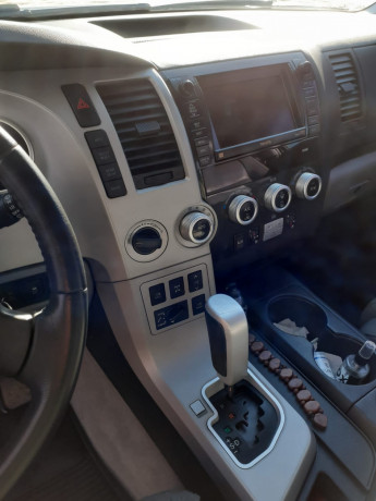 toyota-sequoia-2008-platinum-big-6