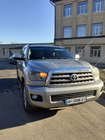 toyota-sequoia-2008-platinum-big-2