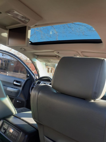 toyota-sequoia-2008-platinum-big-3