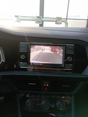 volkswagen-jetta-se-vii-2019-big-5
