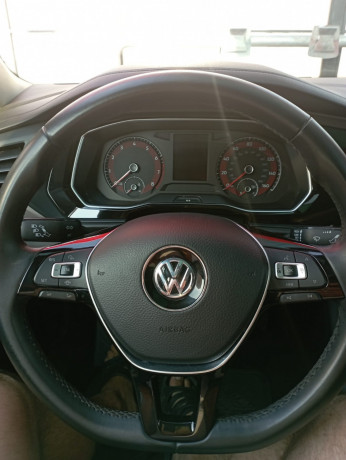 volkswagen-jetta-se-vii-2019-big-3