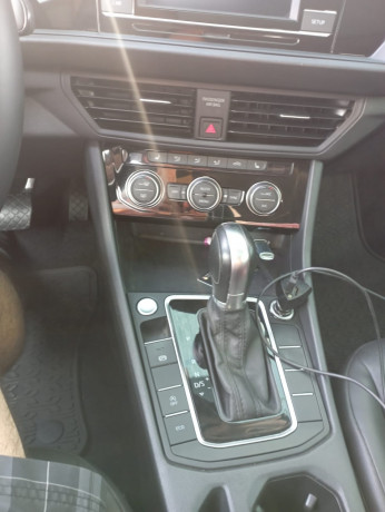 volkswagen-jetta-se-vii-2019-big-4