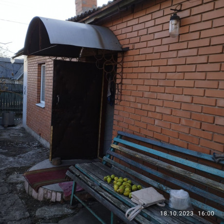 prodam-dom-60mkv-8-sotok-gaz-otopl-udobstva-orientir-rynok-solovkimagxutorok-big-0