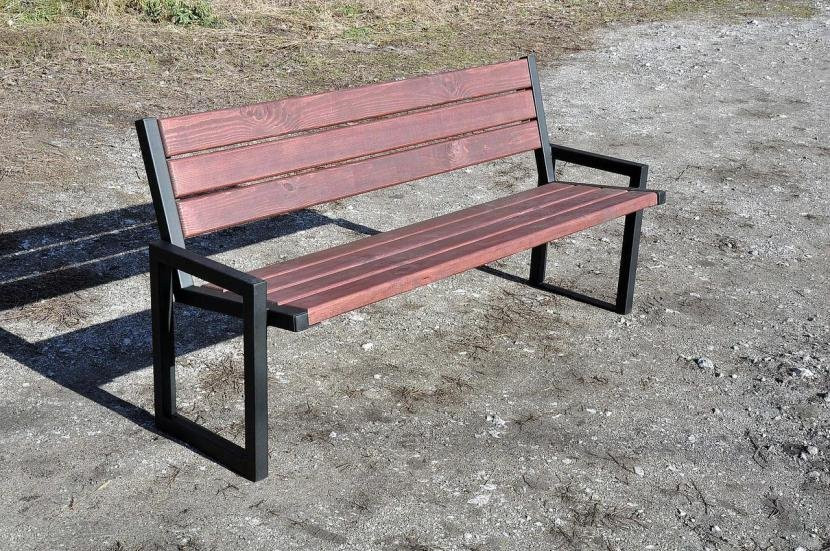 Лавочка из профильной трубы. Лавочка Парковая профильной трубы. Скамья из профильной трубы. Лавка Садовая из профильной трубы