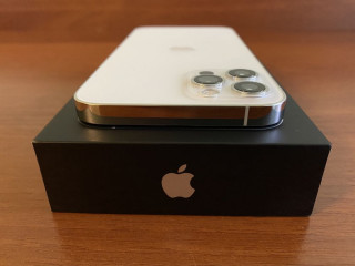 Apple iPhone 12 Pro 128GB Silver с подарочками) (В отличном состоянии)