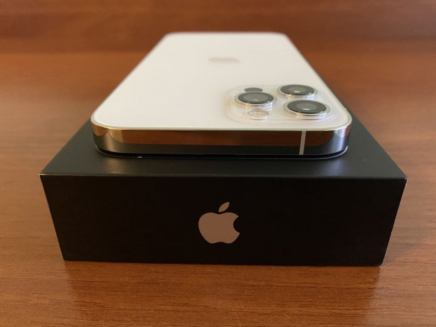 apple-iphone-12-pro-128gb-silver-s-podarockami-v-otlicnom-sostoyanii-big-4