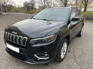 Продам Jeep Cherokee 2019 года.