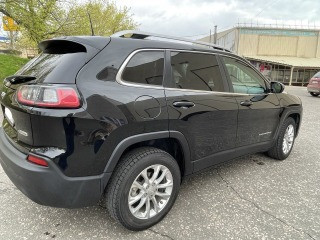 Продам Jeep Cherokee 2019 года.