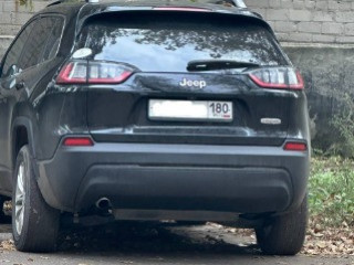 Продам Jeep Cherokee 2019 года.