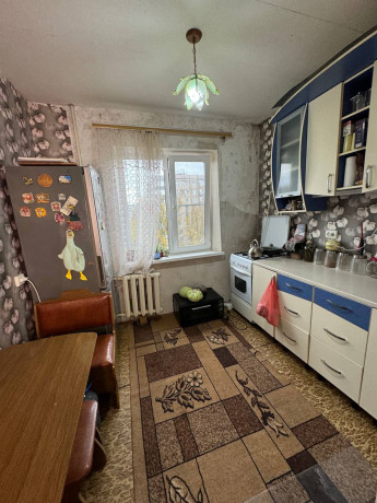trexkomnatnaya-kvartira-v-makeevke-zelenyi-big-4