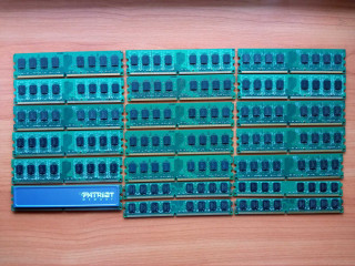 Оптом оперативная память DDR2 2GB 20 шт. (3000)