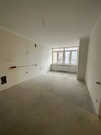 prodam-3k-kvartiru-130-m2-centr-big-3