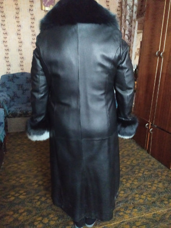 kozanoe-plashh-palto-s-vorotnikom-iz-pesca-big-1