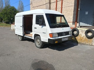 Mercedes-Benz MB100 2.4 MT, 1992 , грузовой фургон,категории "В"