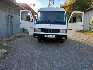 Mercedes-Benz MB100 2.4 MT, 1992 , грузовой фургон,категории "В"