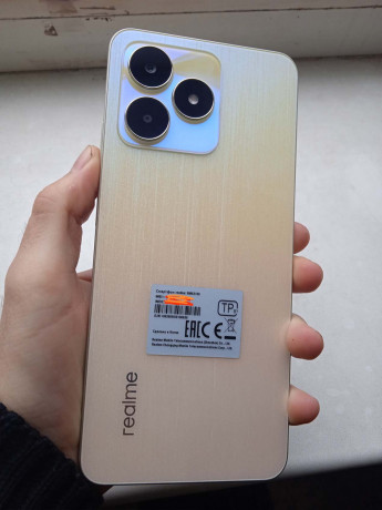 v-prodaze-realme-c53-big-1