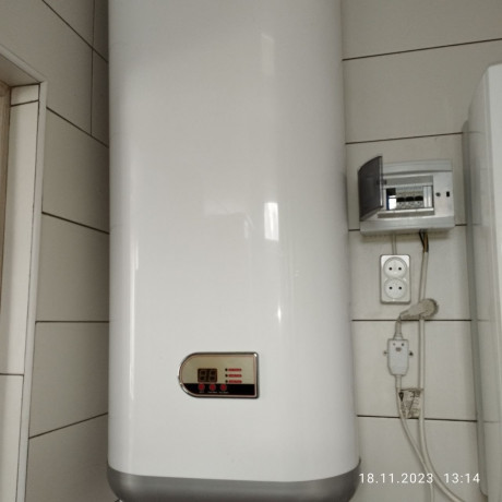 dom-2x-etaz-120mkv-banya-na-drovax-zona-barbekyu-teplyi-pol-kamin-ulsvetlogo-puti-big-8