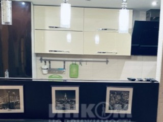 Продам 2к Квартиру В Самом Центре Луганска, По Ул.Оборонная 1 (МЖК)
