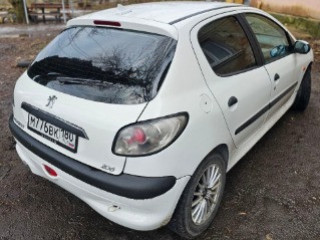 Продам Peugeot 206