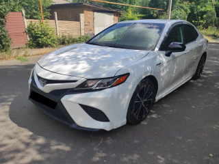 Продам Toyota Camry xv70 SE Hybrid 2019