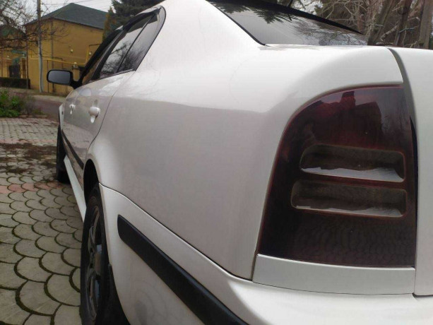 skoda-octavia-2008-skoda-oktaviya-big-4